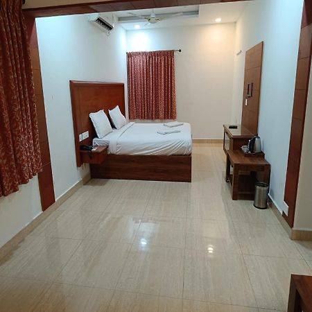 Apartament Azhagappa Residency Puducherry Zewnętrze zdjęcie